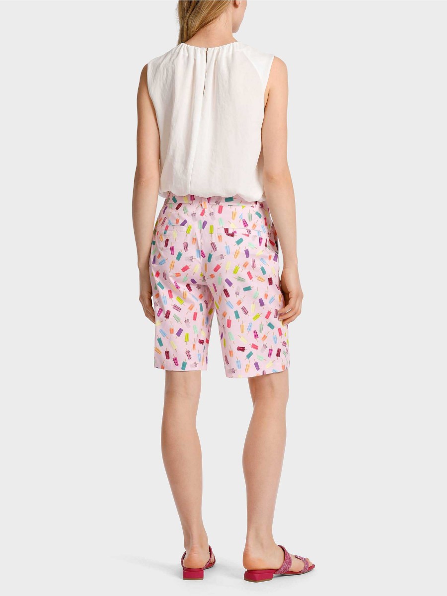 Marc Cain Model Finike Shorts In Pop Art Print Pants