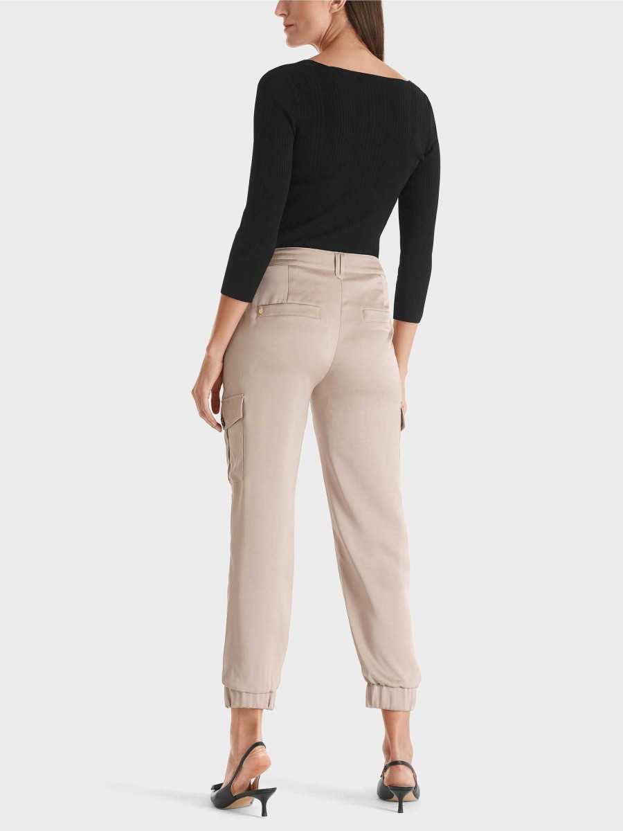 Marc Cain Rethink Together Model Ridder Pants