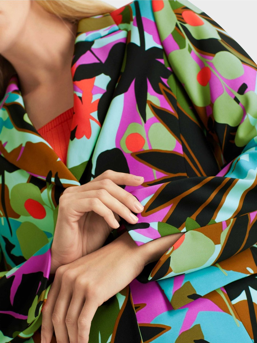 Marc Cain Blazer In A Colorful Leaf Design Pantsuits