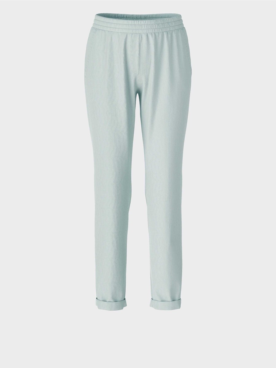 Marc Cain Roanne Model With A Relaxed Fit Pants