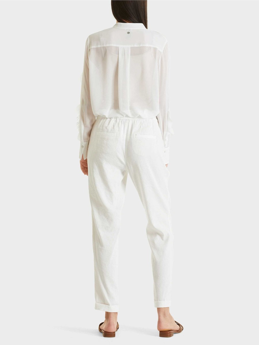 Marc Cain Roanne Model With A Relaxed Fit Pants